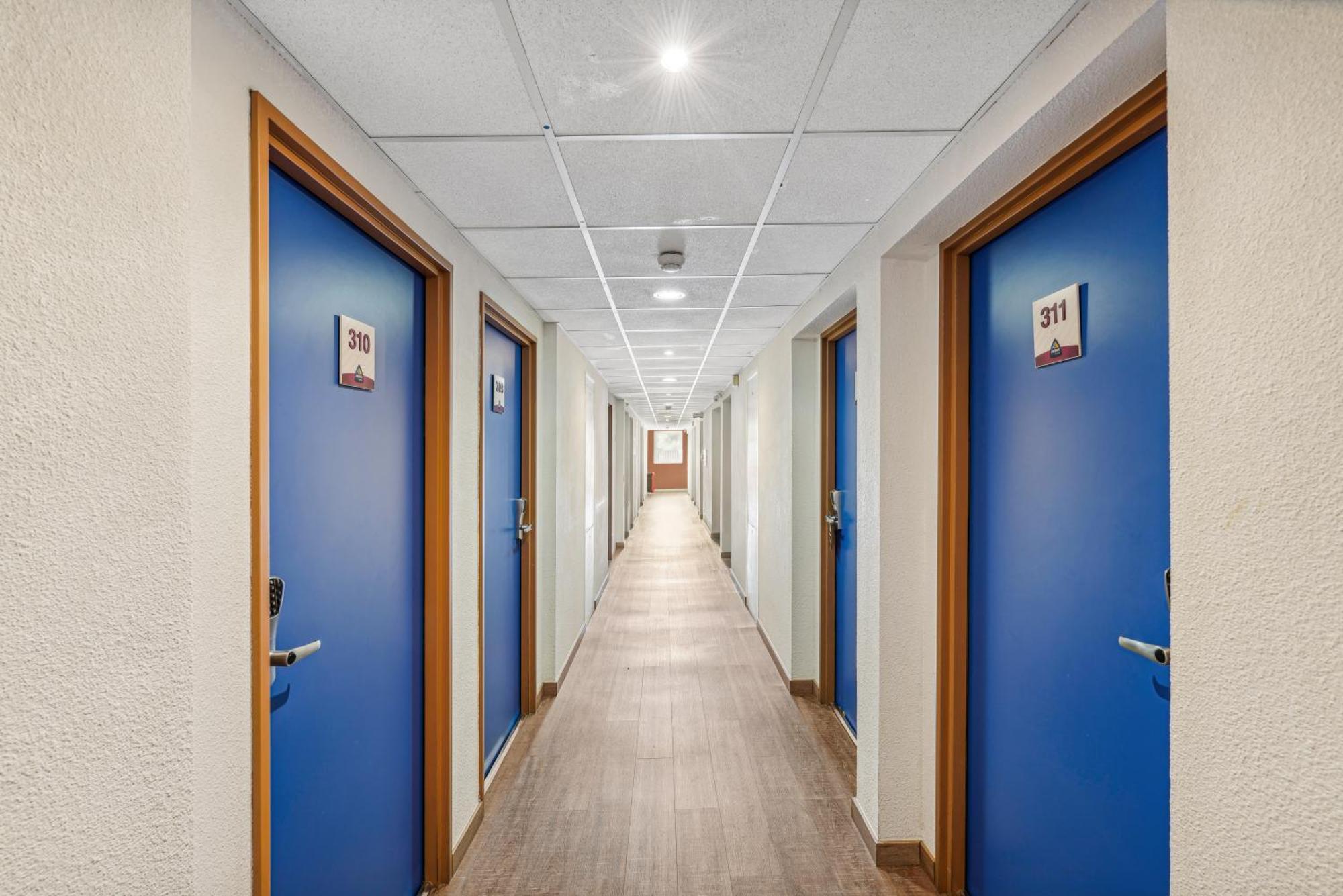 Hotel Akena Chateaurenard - Parc Des Expositions Avignon Екстер'єр фото